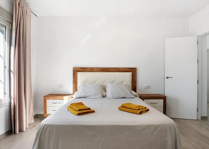 Alvaro * كونيل ذي لا فرونتيرا